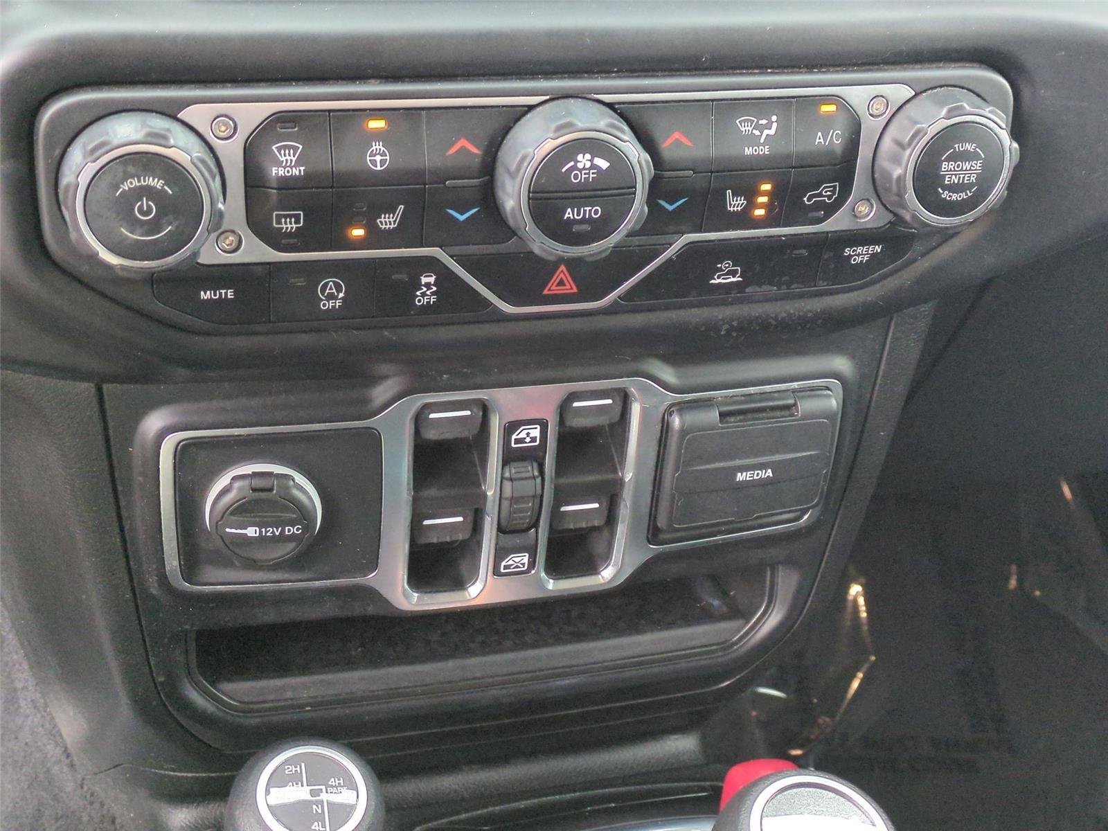 Used 2021 Granite Crystal Metallic Clearcoat Jeep Unlimited Sport S image 26