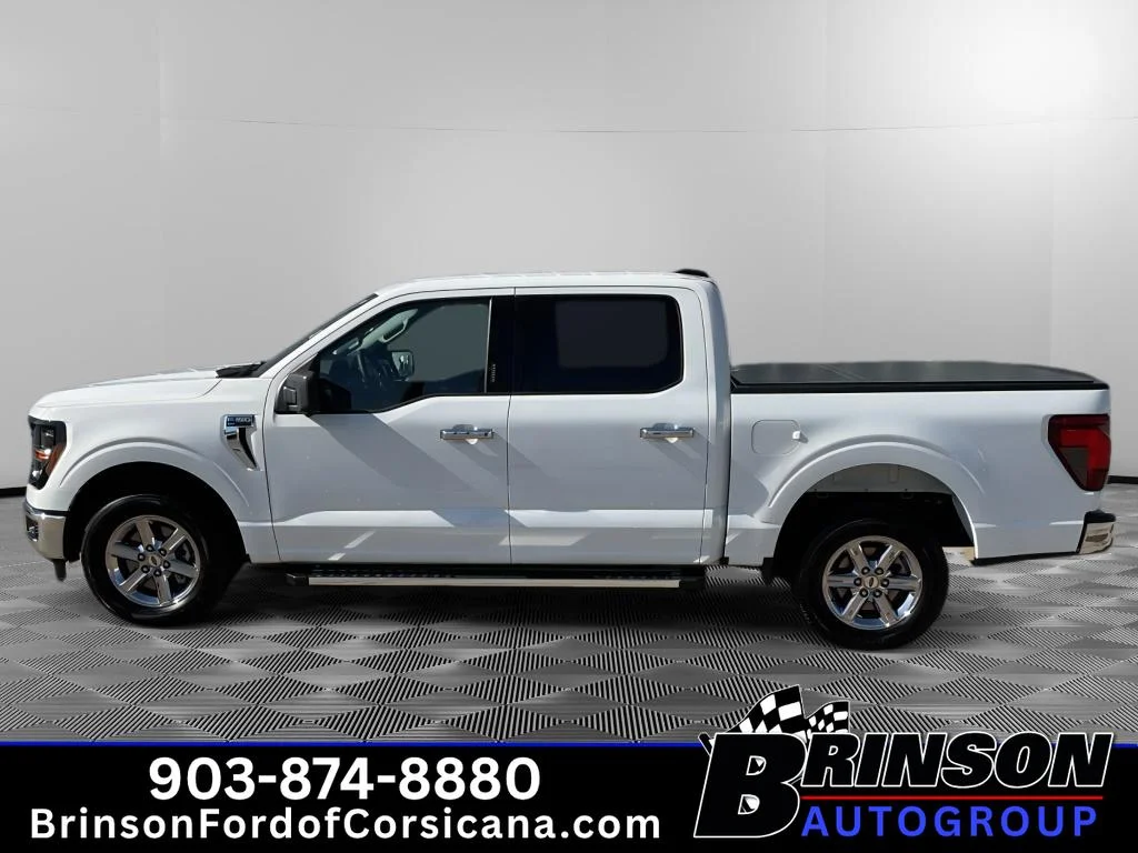Used 2024 Oxford White Ford XLT image 4
