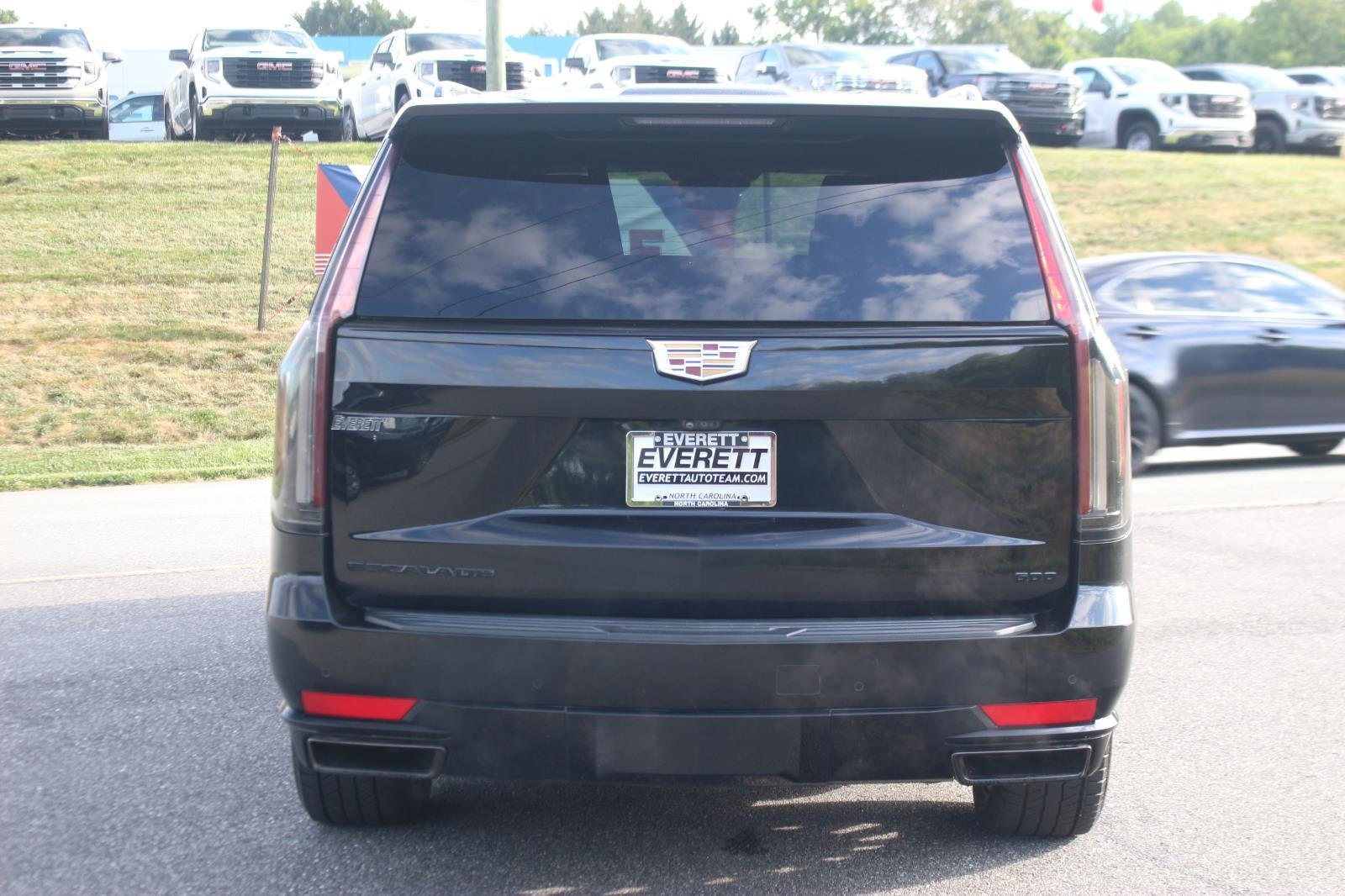 Used 2021 BLACK RAVEN Cadillac Sport Platinum image 5