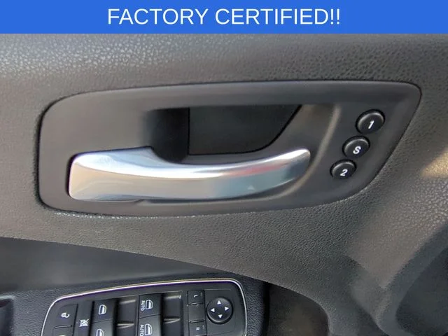 Used 2021 Silver Dodge SXT image 26