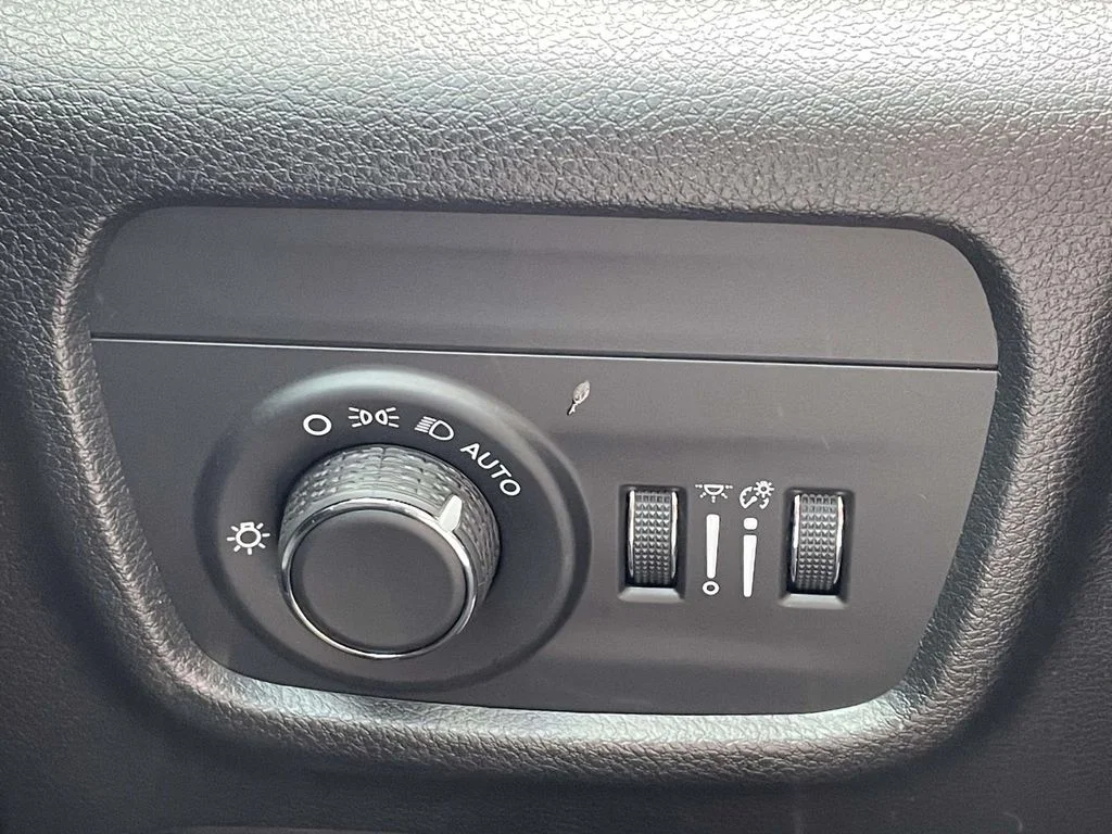 Used 2023 White Jeep Altitude X image 19