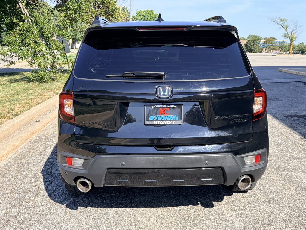 Used 2025 Crystal Black Pearl Honda Black Edition image 4