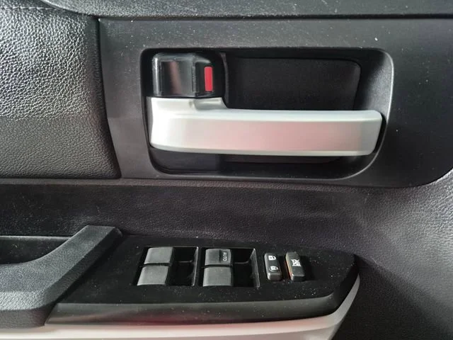 2021 Toyota Tundra SR5 - Photo 16