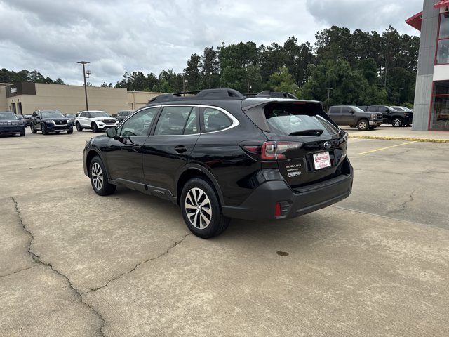 Used 2020 Crystal Black Silica Subaru BASE image 7