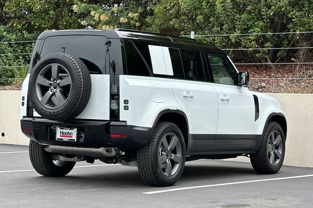 New 2026 Fuji White Land Rover S image 5