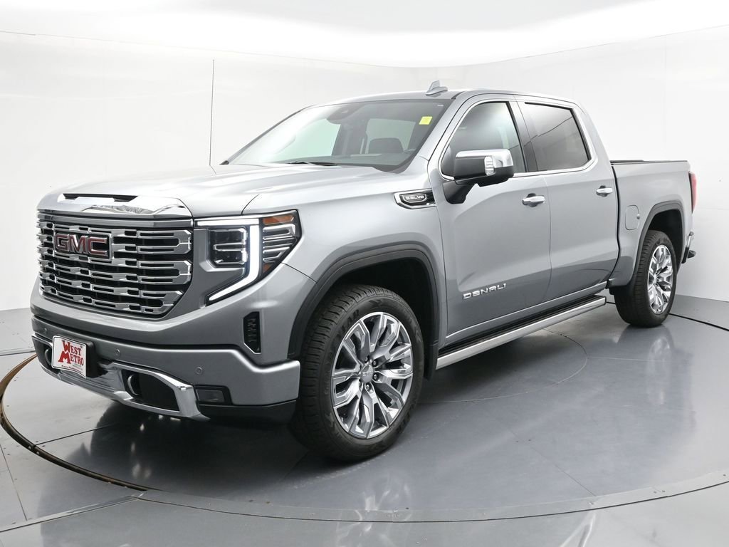 2023 GMC Sierra 4WD Crew Cab Short Box Denali's photo