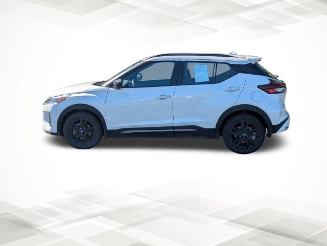 Used 2024 White Nissan SR image 7