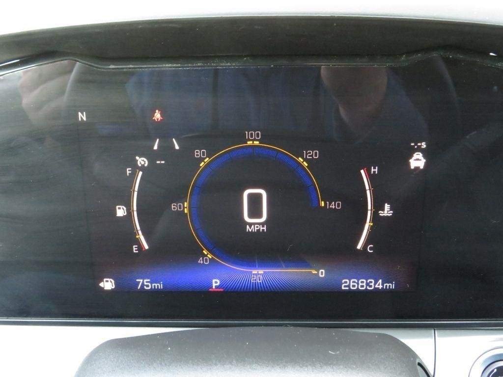 Used 2024 Summit White Chevrolet LT image 26
