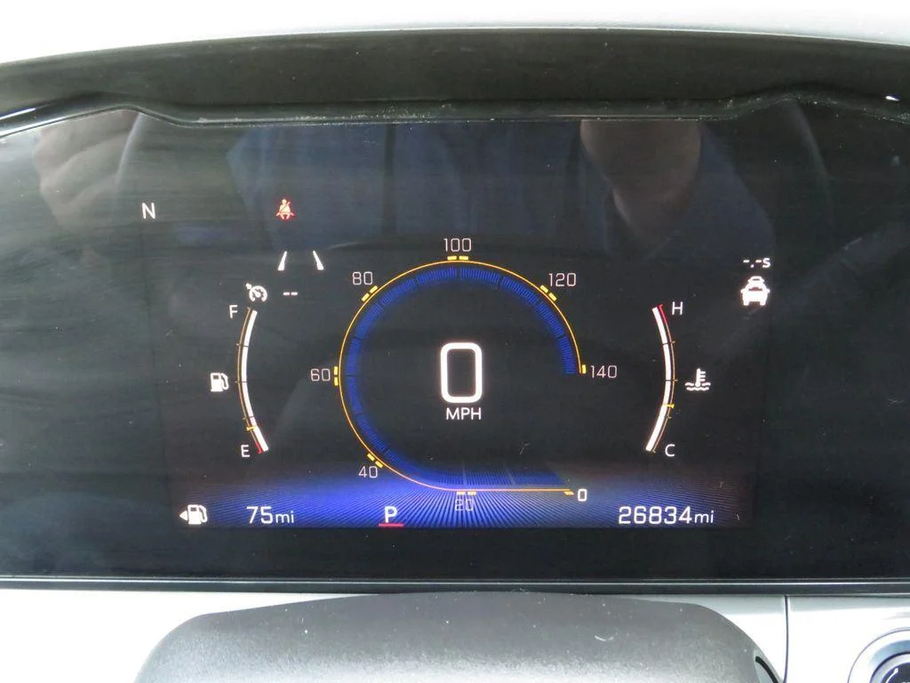 Used 2024 Summit White Chevrolet LT image 26