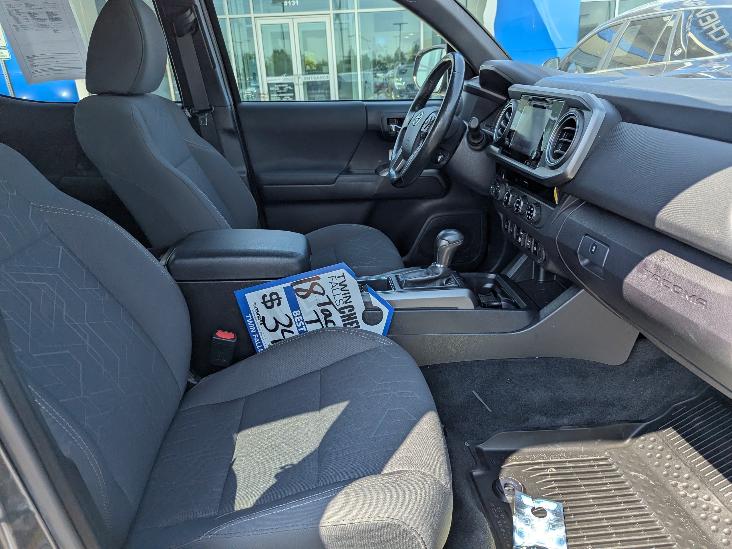 Used 2018  Toyota SR image 37