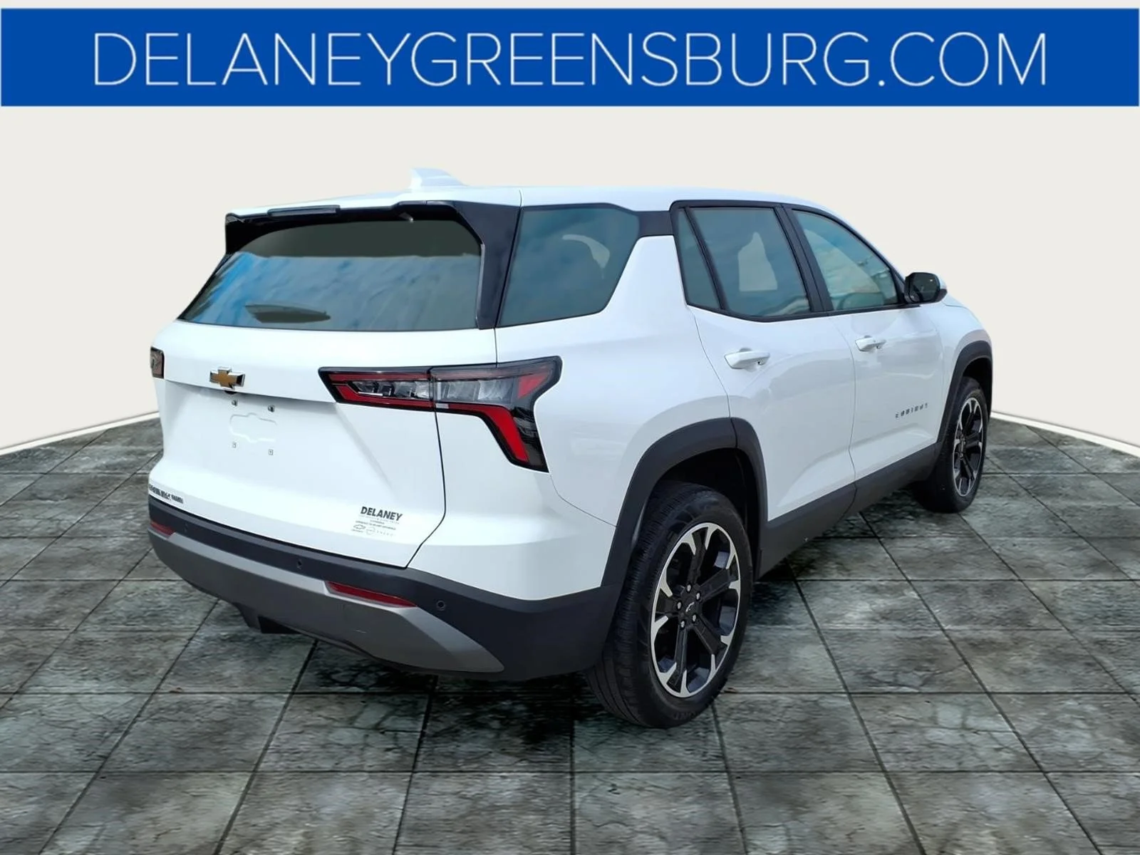 Used 2025 Summit White Chevrolet LT image 3