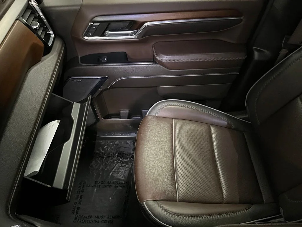 Used 2024 Black GMC Denali image 36