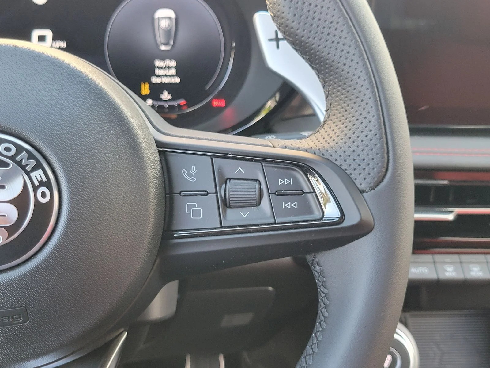Used 2026 White Alfa Romeo Base image 6