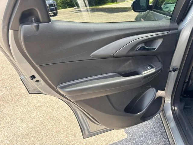 Used 2025 Gray Chevrolet ACTIV image 16