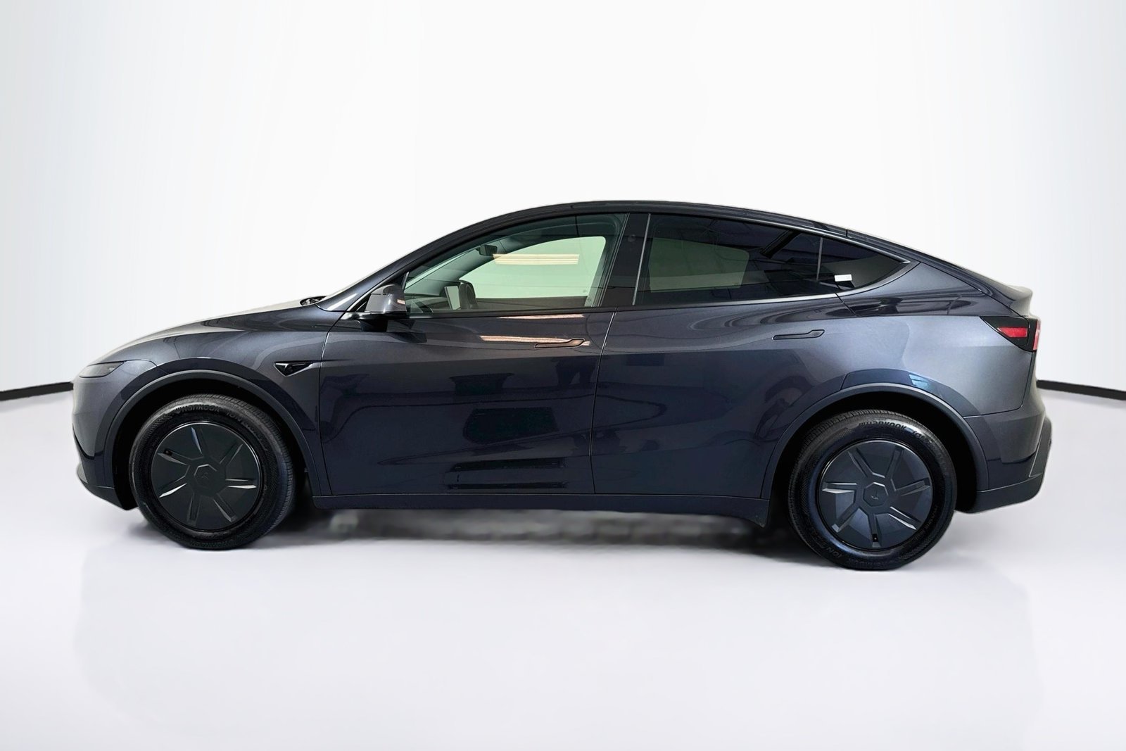 Used 2026 Stealth Grey Tesla Premium image 8