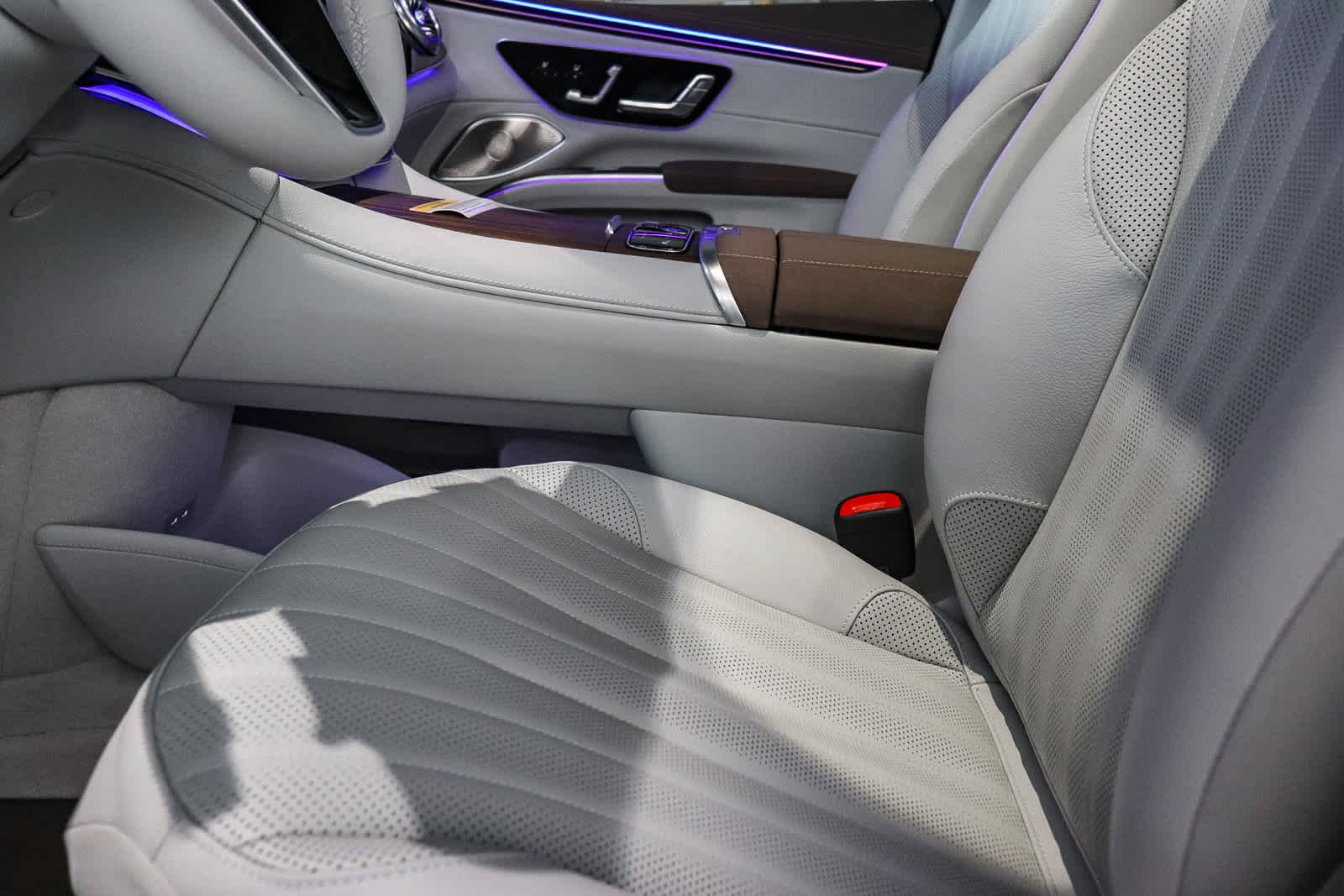New 2027 Twilight Blue Metallic Mercedes-Benz EQS 400 image 18
