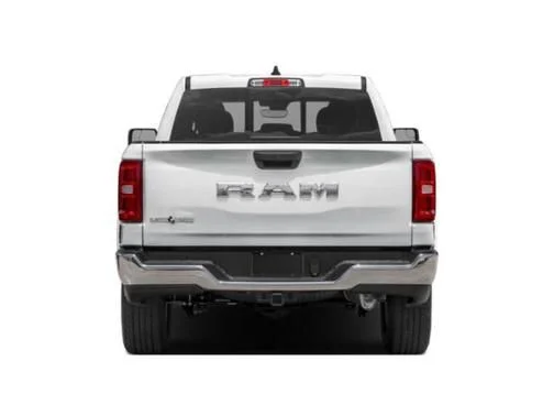 Used 2025 White Ram Big Horn/Lone Star image 5