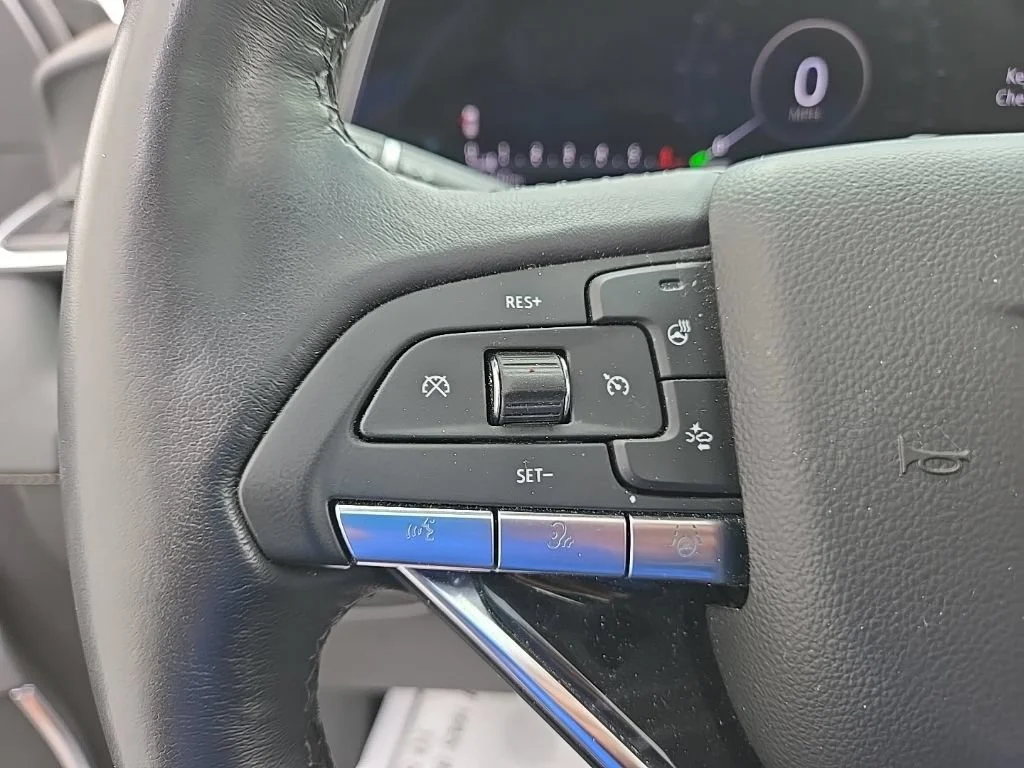 Certified Used 2023 Crystal White Tricoat Cadillac Sport image 26