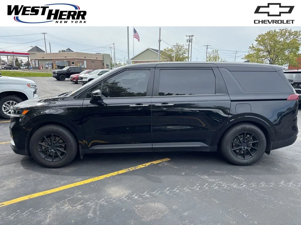 2022 Kia Sedona LX Seat Pkg's photo