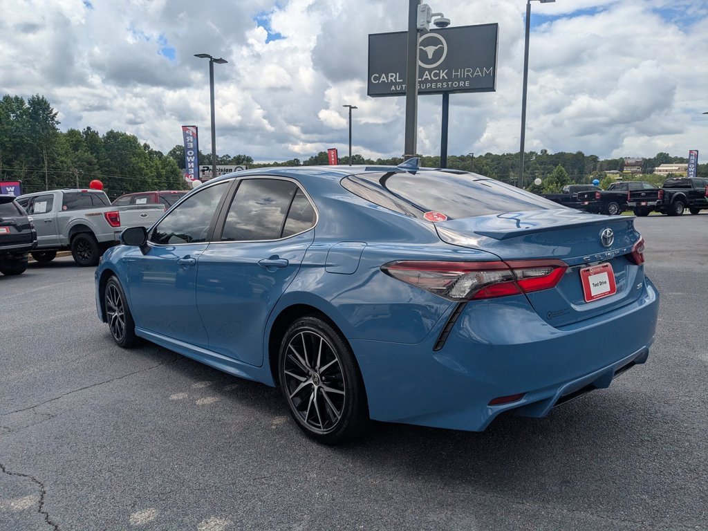 Used 2023  Toyota SE image 7