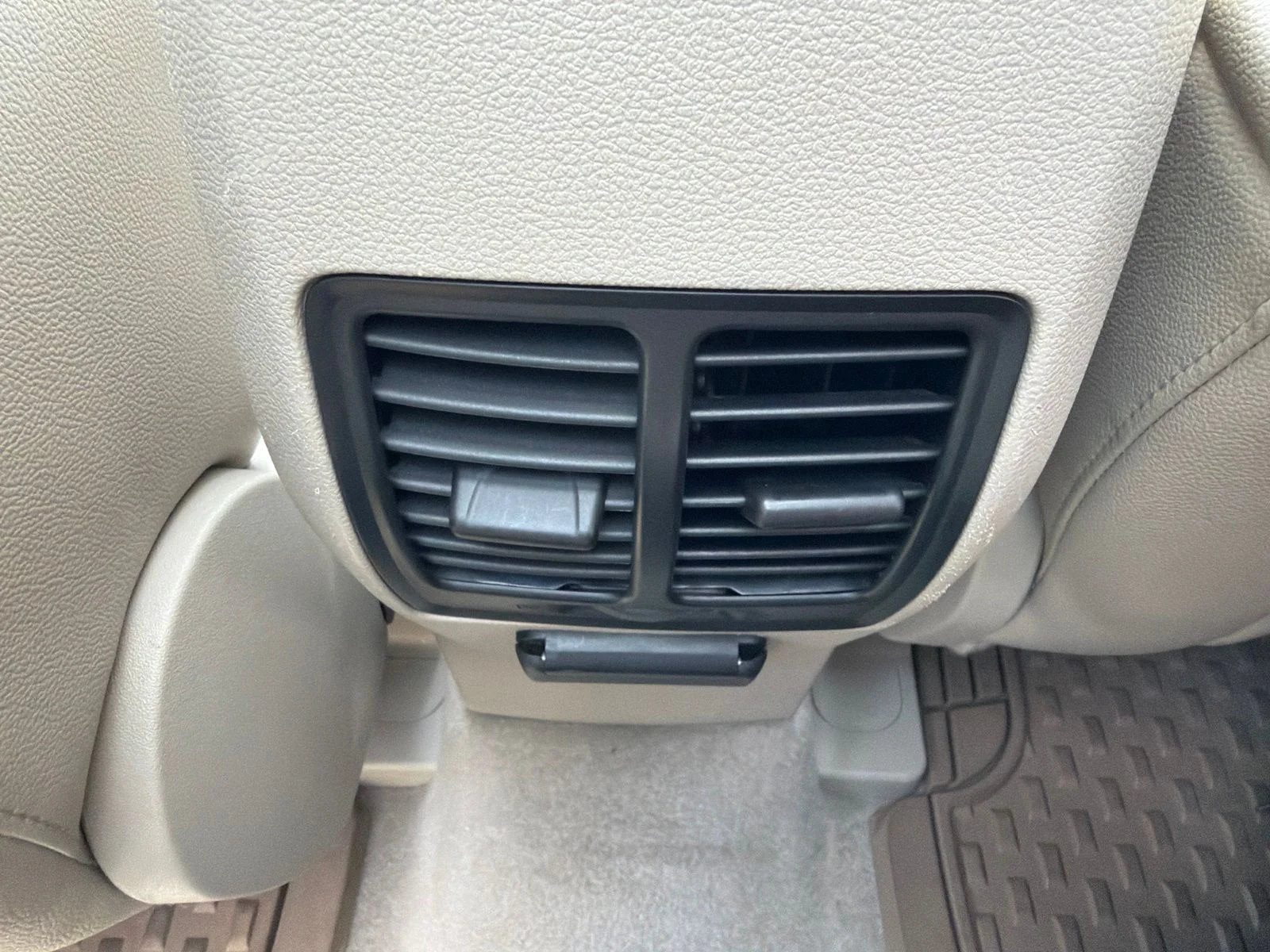 Used 2016 Red Ford Titanium image 28
