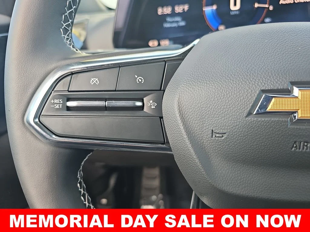 Used 2024 Blue Chevrolet LT image 17