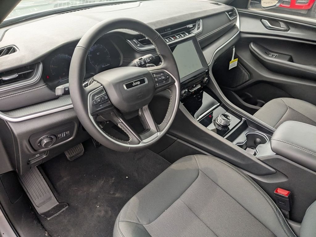 2025 Jeep Grand Cherokee L Laredo - Photo 11