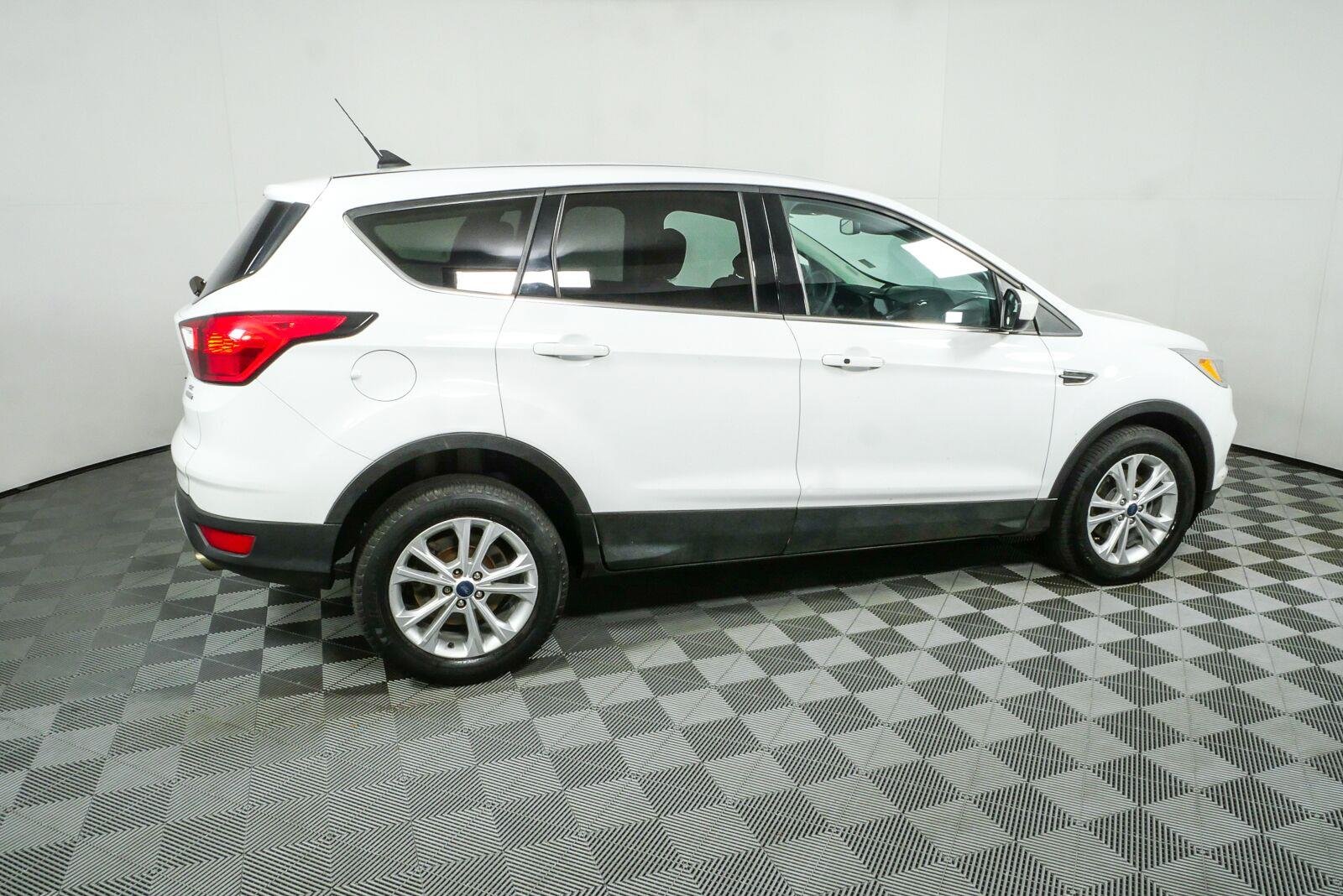 Used 2019 Ford Escape SE with VIN 1FMCU0GD9KUB14239 for sale in Atlanta, GA