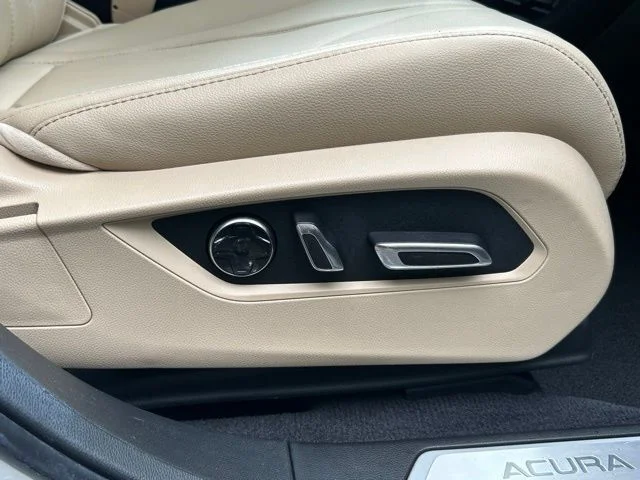 Used 2021  Acura Base image 48