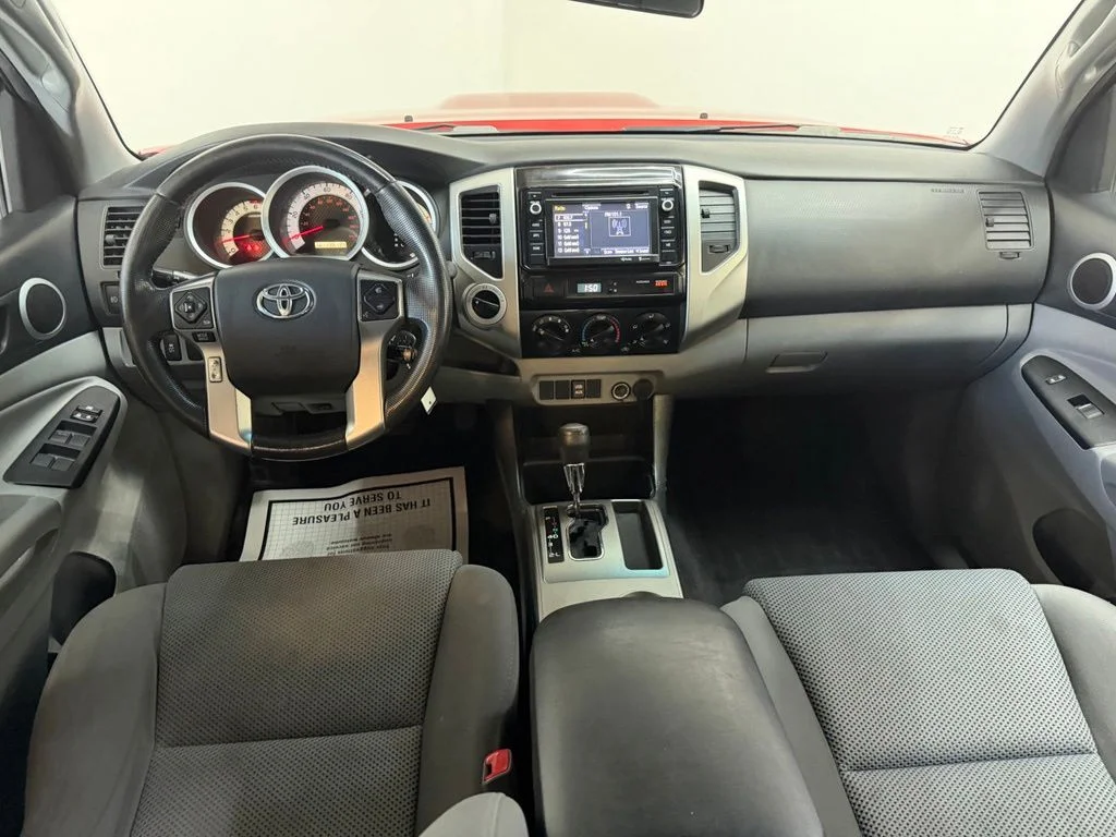 Used 2014 Barcelona Red Metallic Toyota Base image 29