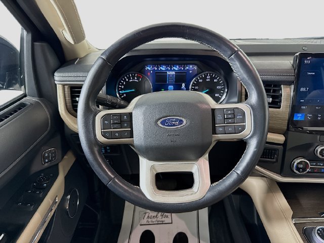 Used 2022  Ford Limited image 11