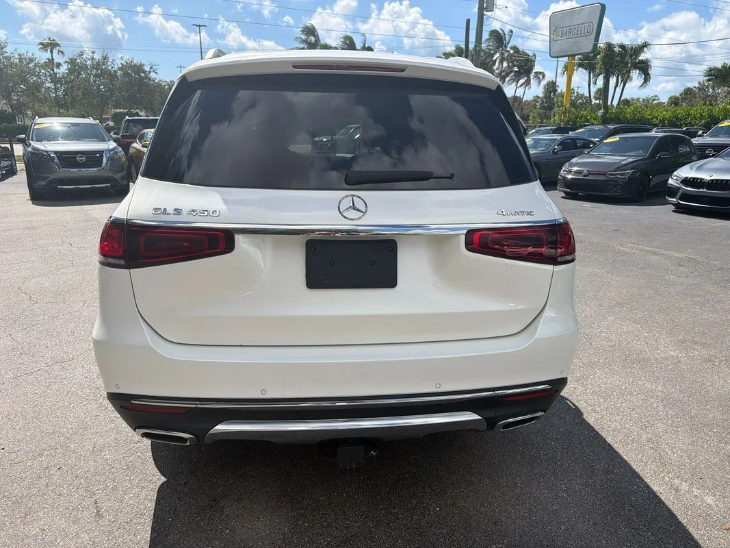 Used 2020 White Mercedes-Benz 4MATIC® image 4