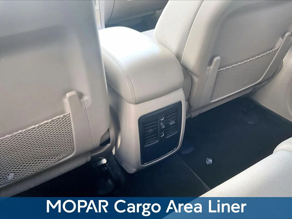 Used 2014 Beige Jeep Laredo image 13