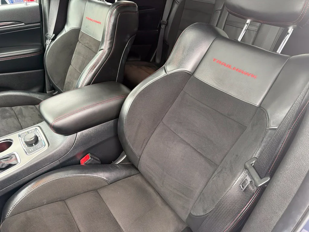 Used 2020 Slate Blue Pearlcoat Jeep Trailhawk image 9