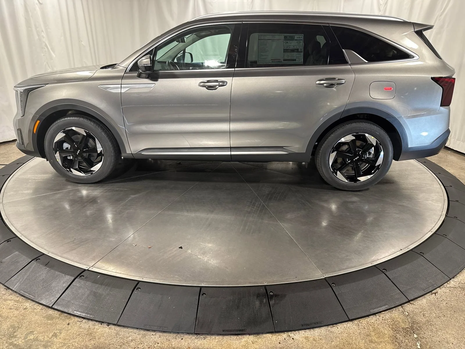 New 2026 Sand Kia EX image 4