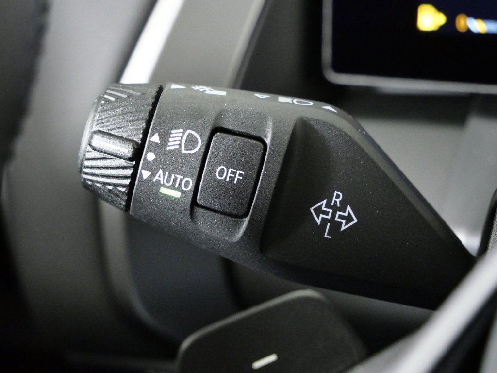 Used 2026 Dark Graphite Metallic BMW 30 xDrive image 49