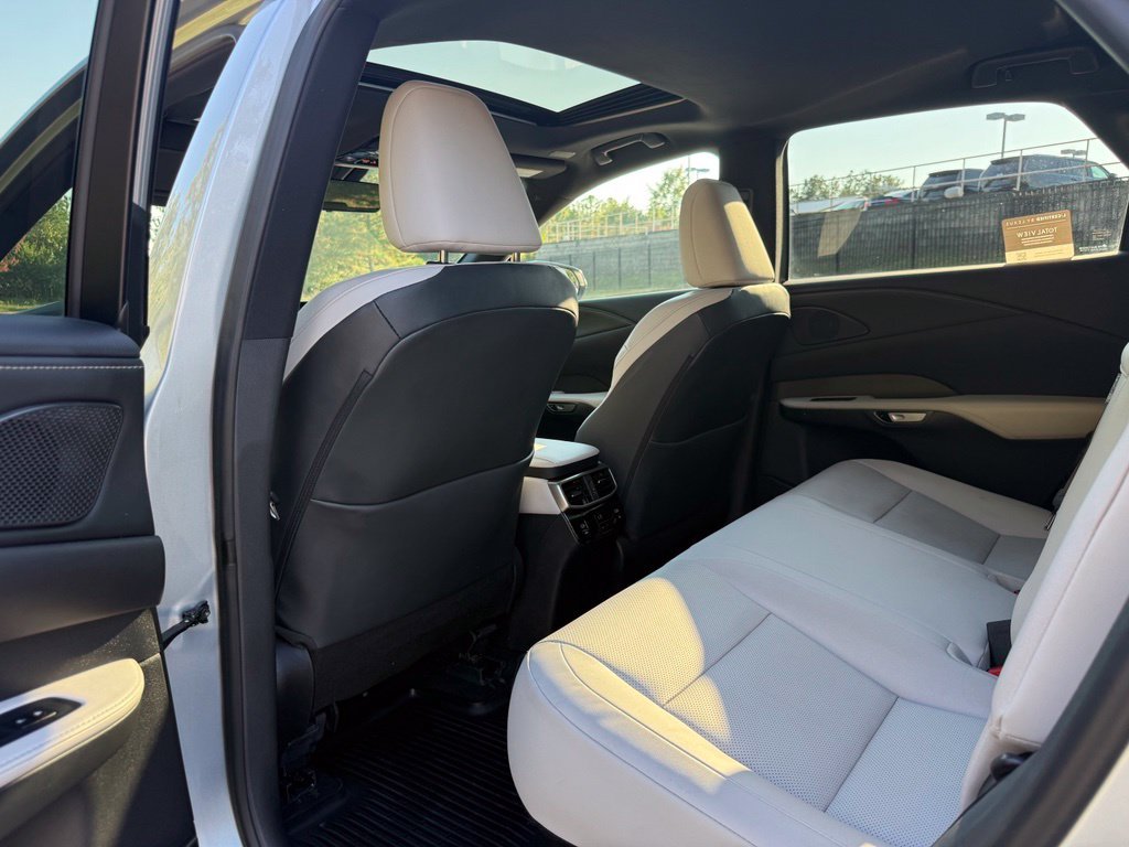 Used 2023 Silver Lexus 350 Premium image 28