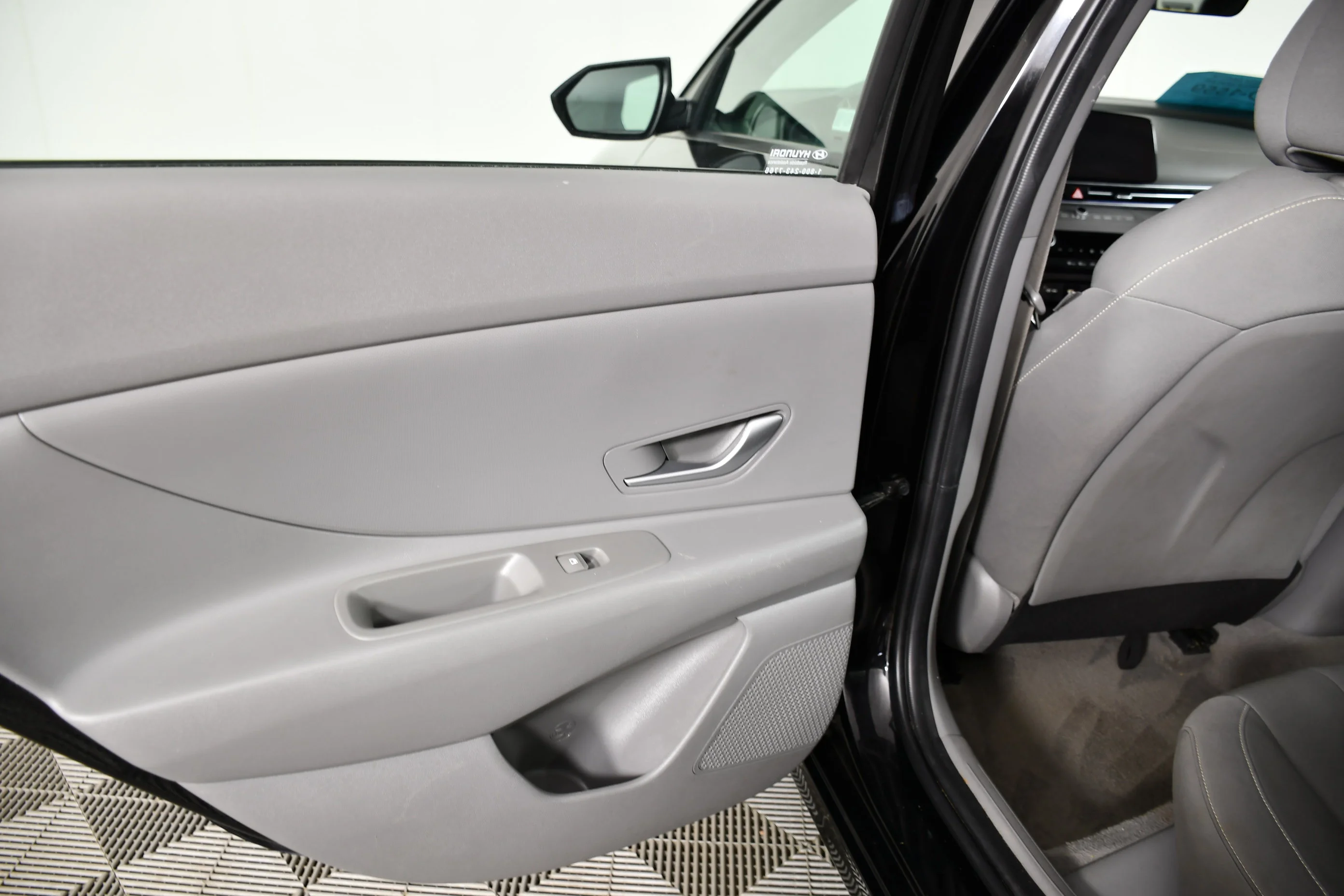 Used 2024 Abyss Black Hyundai SEL image 47
