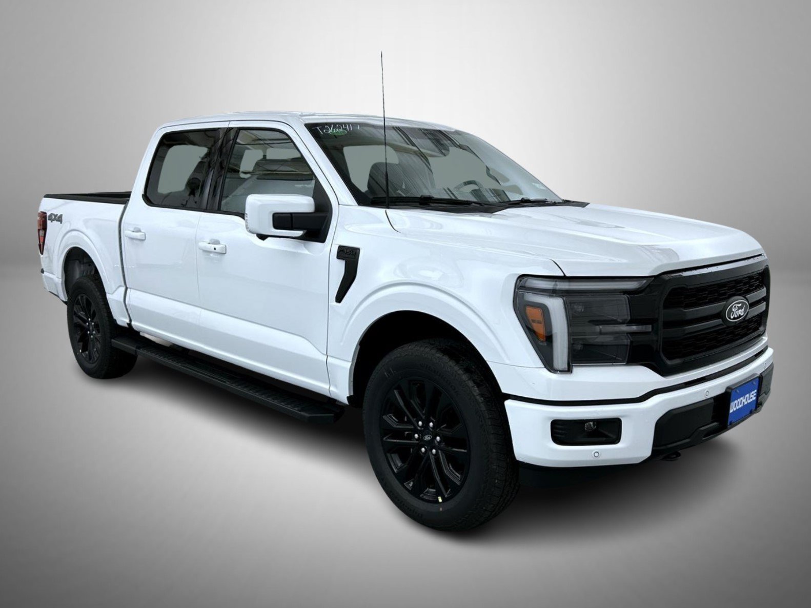 New 2026 Oxford White Ford Lariat image 3