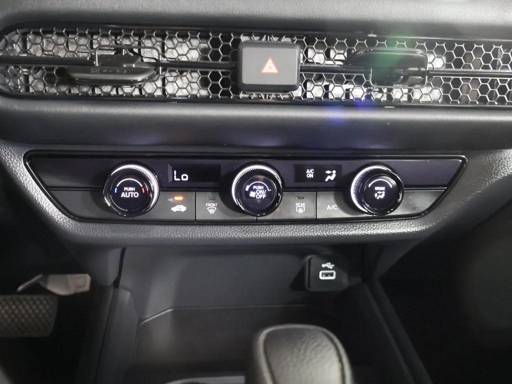 Certified Used 2025 Modern Steel Metallic Honda LX image 43