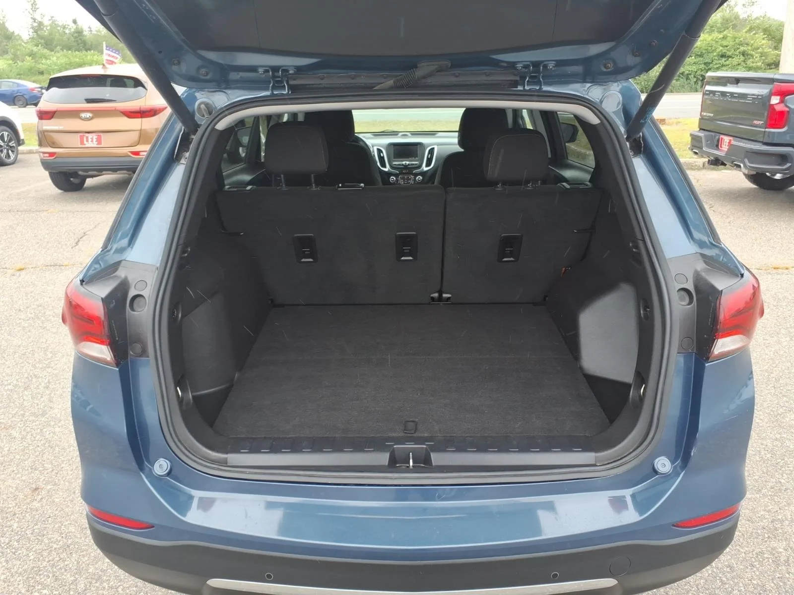 Used 2024 Lakeshore Blue Chevrolet LT image 12