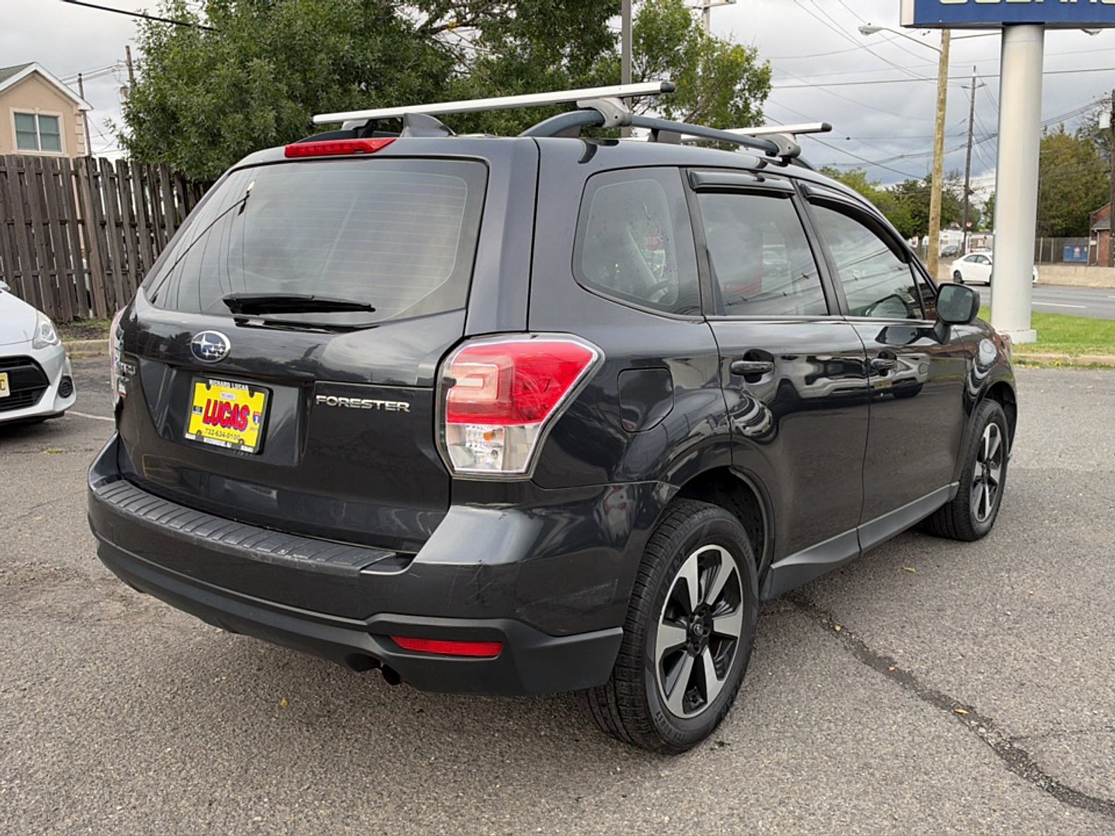 Used 2018 Dark Gray Metallic Subaru 2.5i image 6