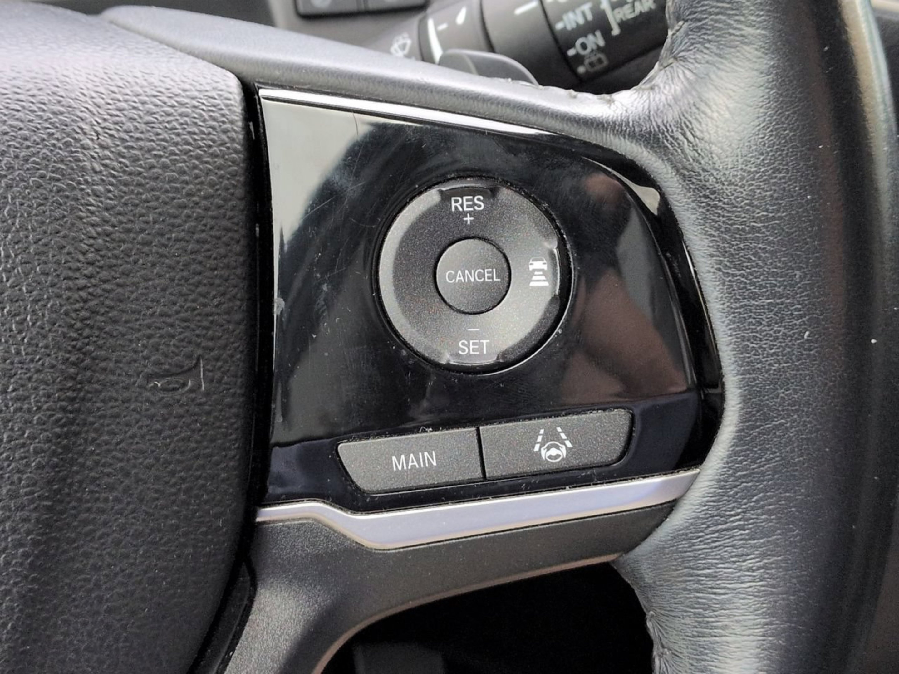 Used 2019  Honda Touring image 31