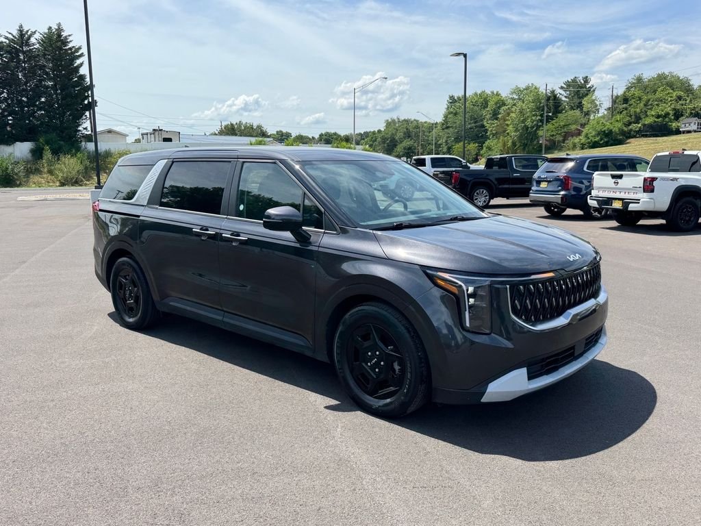 Used 2025 Gray Kia LXS image 2