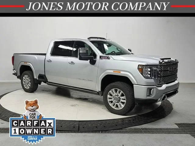 2023 GMC Sierra 4WD Crew Cab Standard Box Denali's photo