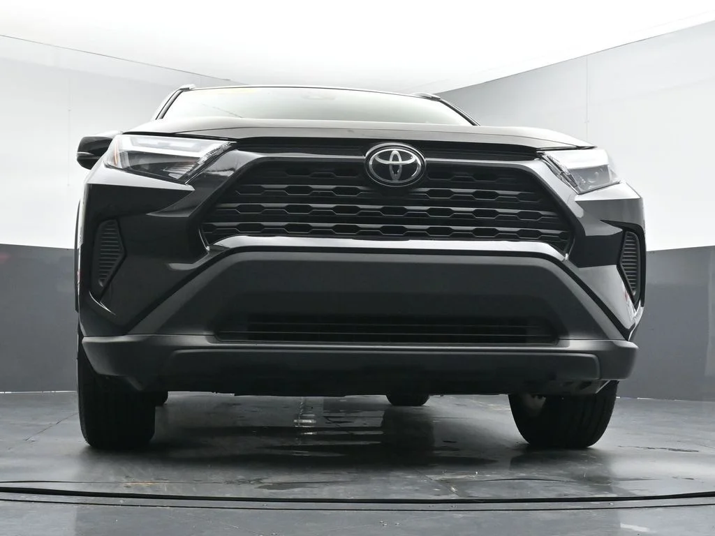 Used 2024 Black Toyota XLE image 31