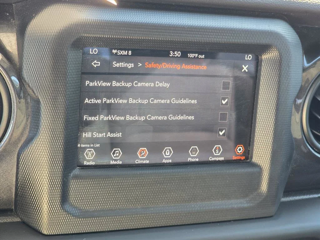 Used 2020 White Jeep Altitude image 19