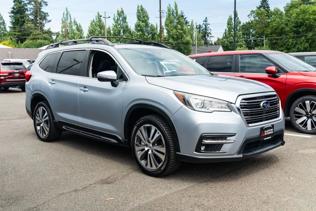 Used 2019 Silver Subaru Limited image 1
