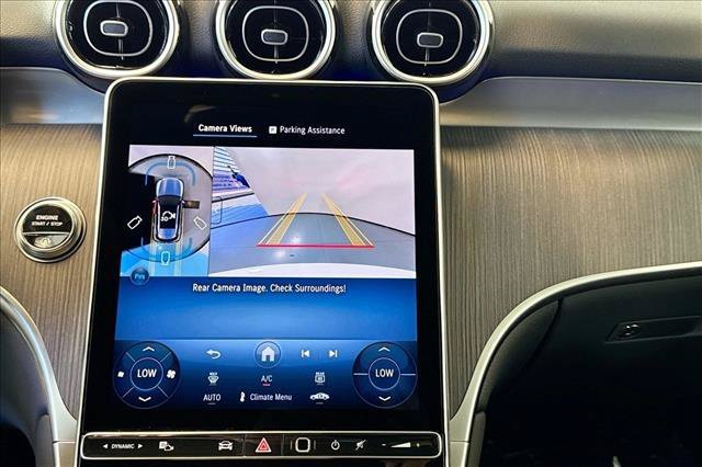New 2026 Polar White Mercedes-Benz GLC 300 image 43