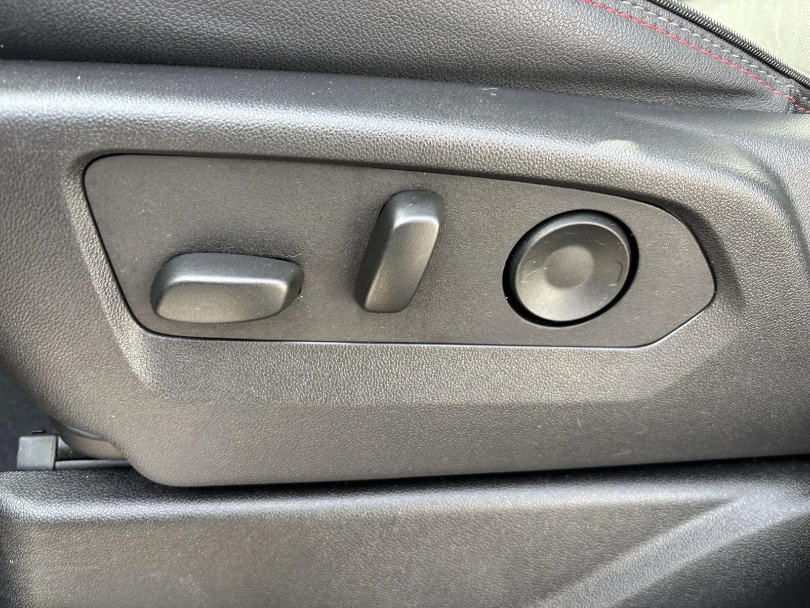 Used 2025 Black Chevrolet RST image 15